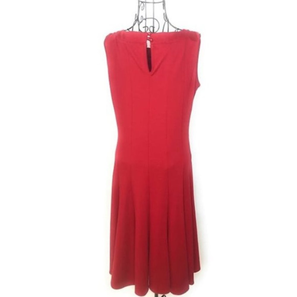 BLOOMING ROSE RED SLEEVELESS PLEATED FRONT DRESS MEDIUM - Picture 7 of 7